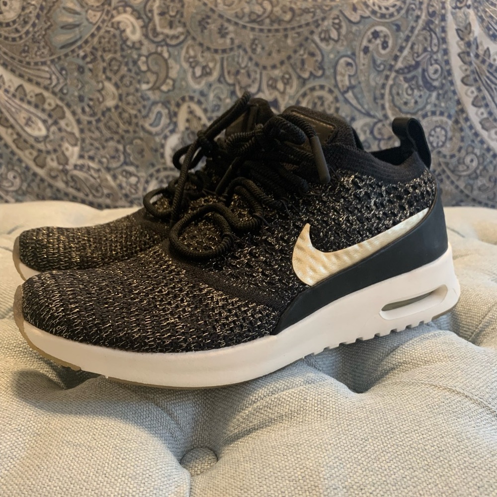 Women’s Nike Air Max Thea Ultra Flyknit Metallic Size 8
